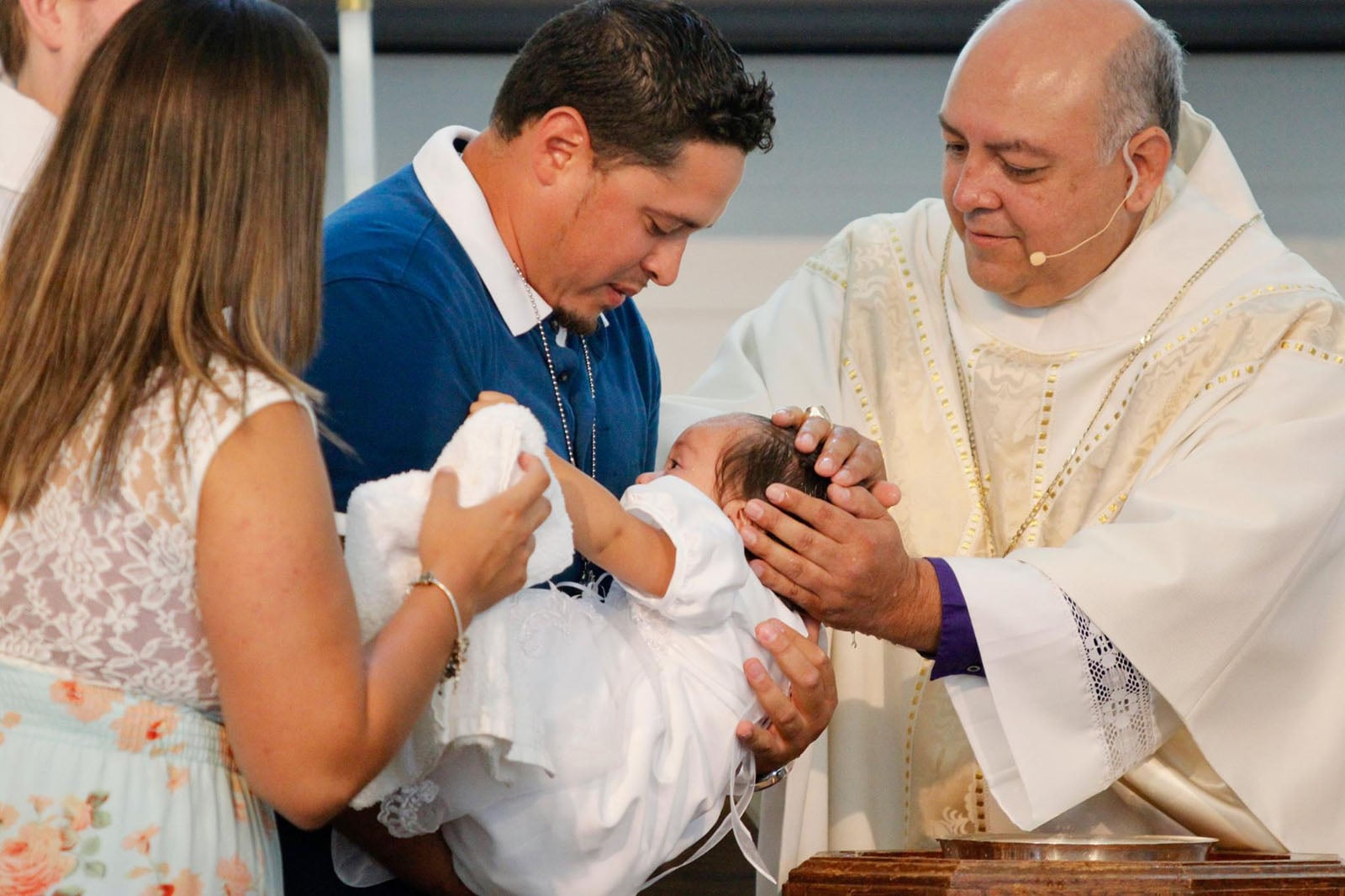 Baptism – St. Timothy Catholic Church, image size:1600x1066