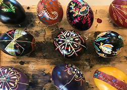 Episcopalians Learn the Art of Pysanka as a Form of Hands-On Prayer for Ukrainians